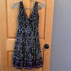 (K232) EUC Max Studio Women’s XS Sleeveless V-Neckline front&back, Very Pretty!